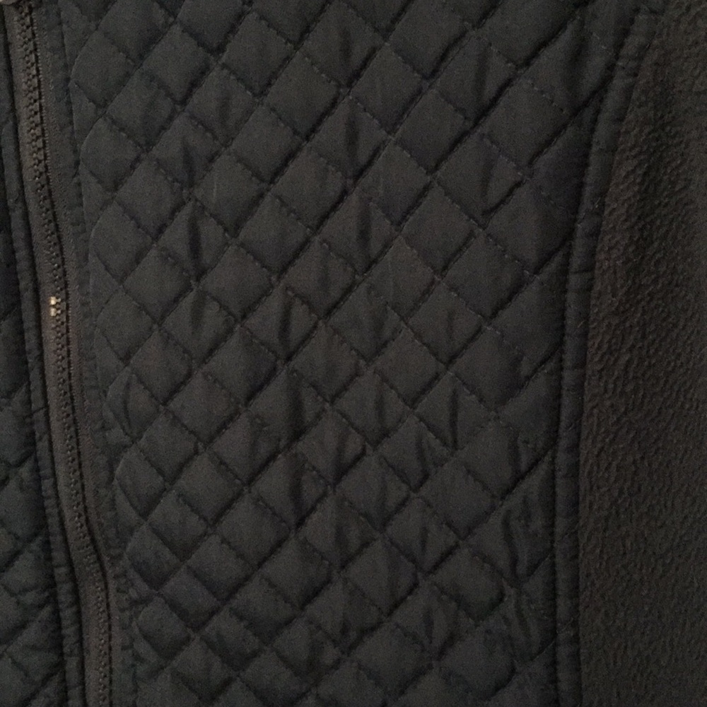 IZOD Vest - Picture 8 of 8